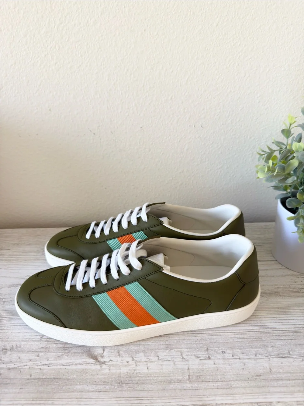 New Gucci G74 men leather sneakers with Web, dark green olive, size 9.5, US 10
